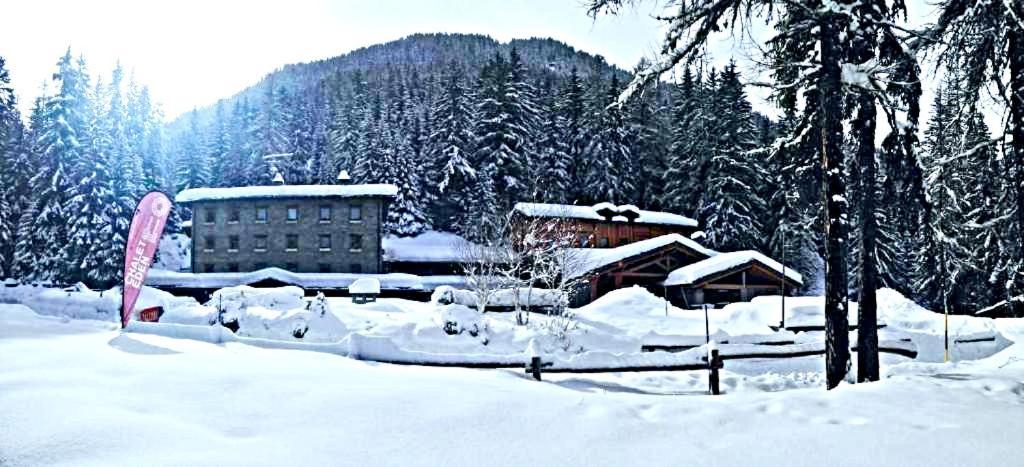 Chalet Eden Eco Hotel, Restaurant & Wellness La Thuile Bagian luar foto