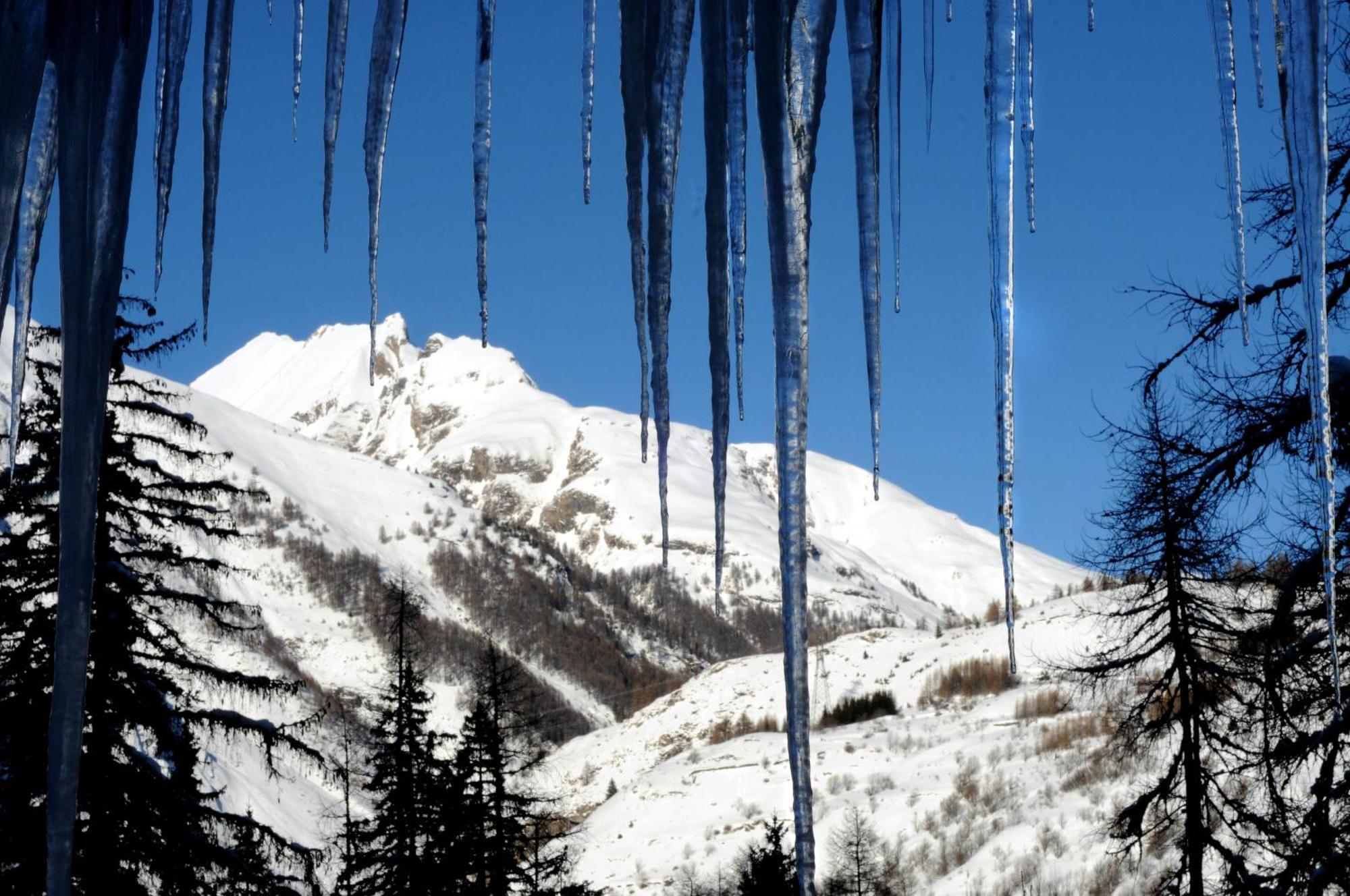 Chalet Eden Eco Hotel, Restaurant & Wellness La Thuile Bagian luar foto