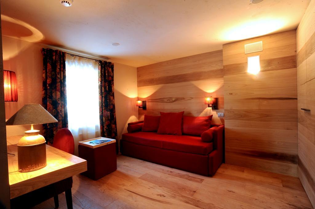 Chalet Eden Eco Hotel, Restaurant & Wellness La Thuile Bagian luar foto