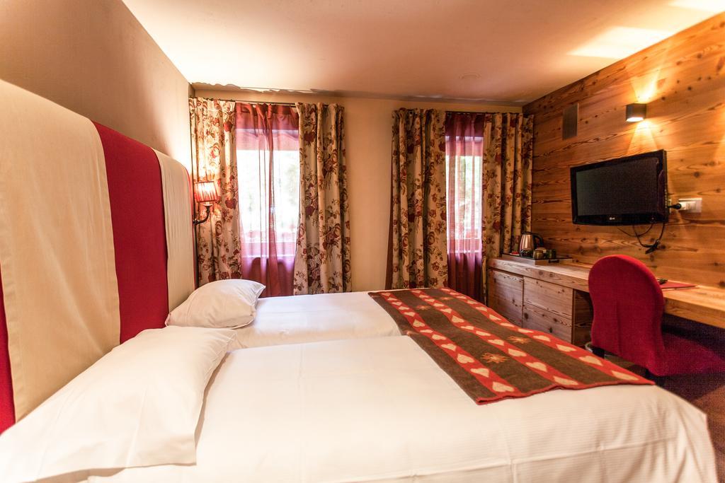 Chalet Eden Eco Hotel, Restaurant & Wellness La Thuile Bagian luar foto